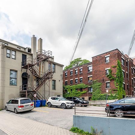 Modern Apartment In A Trendy Neighbourhood Hamilton Extérieur photo